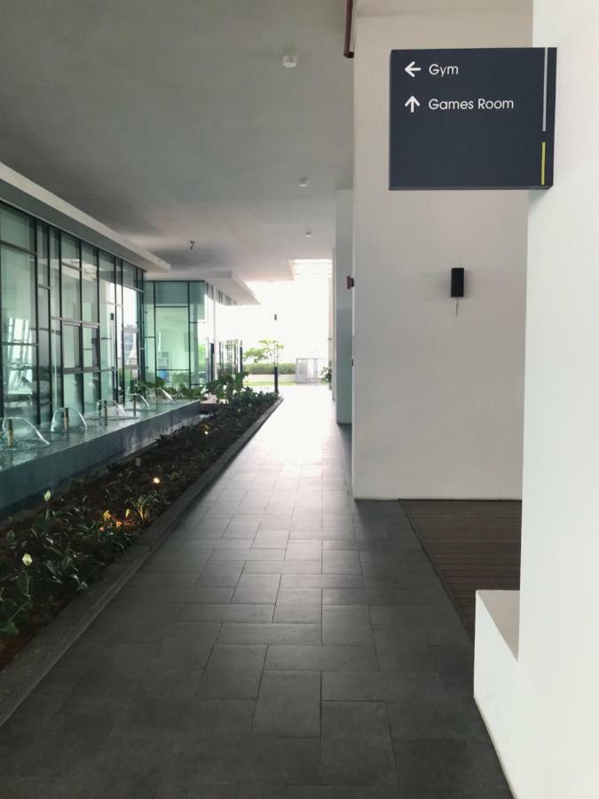 Апартаменти Mosaic Souhtkey Highfloor 2Br 2-6Pax 5Mins Jbciq&Sentosa Джохор-Бару Екстер'єр фото